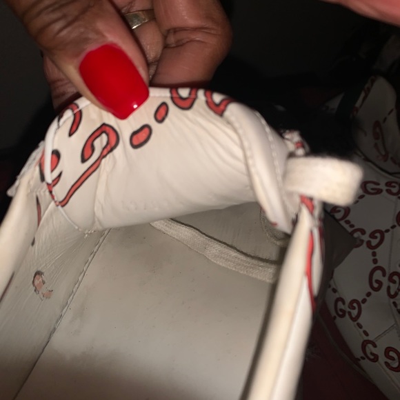 Men’s Athletic Gucci Shoes - Picture 6 of 6